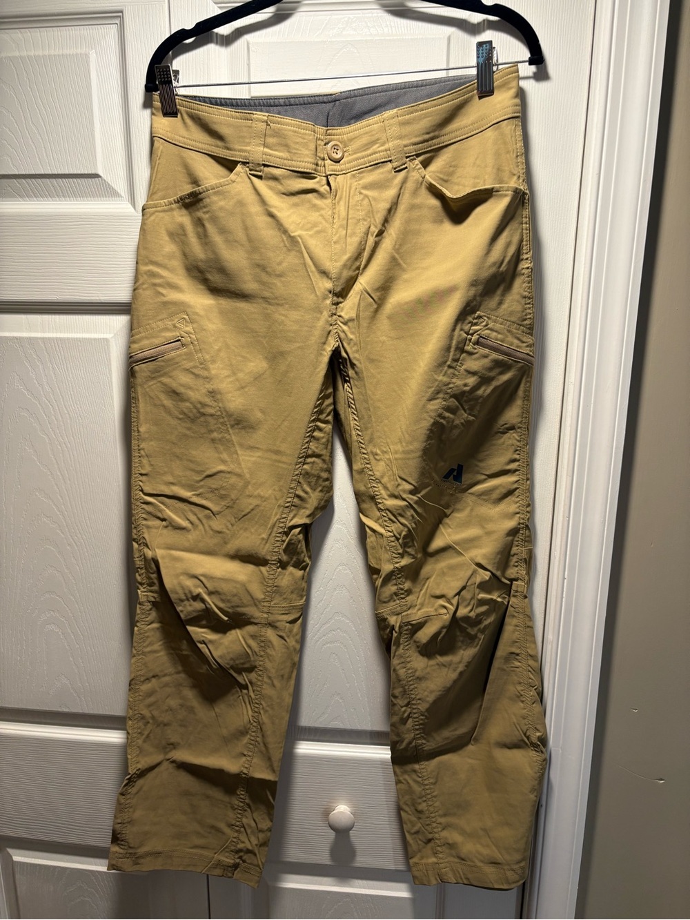 Eddie Bauer Men's Khaki Cargo Pants